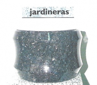 JARDINERA DE GRANITO PARA LAPIDA MODELO  N 15.