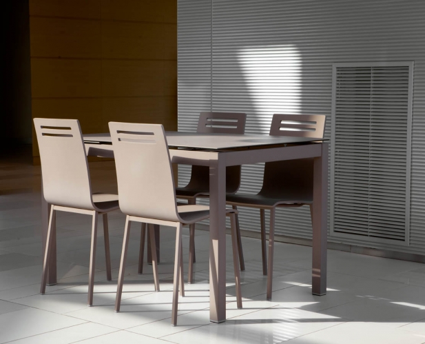 bailen mesas de cocina modelo cesleste nueva
 Mesa de cocina extensible Celeste – Modelo Bailén


mesa de cocina moderna

mesa de comedor funcional

mesa extensible con patas con ruedas

mesa de cocina resistente y duradera

mesa de cocina personalizable