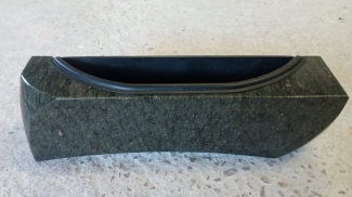 JARDINERA DE GRANITO MODELO 104 PARA LAPIDA