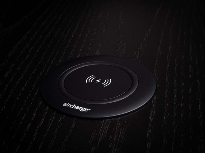 cargador Qi integrado en encimera

cargador inalámbrico de diseño premium

carga inalámbrica rápida 15W

cargador Qi para smartphones y tablets

tecnología inalámbrica para el hogar moderno



Aircharge

cargador Qi Aircharge

CucineOggi

innovación en cocina

JovenHogar