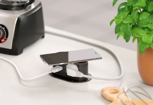 enchufe de encastre con Qi
enchufe de encastre
enchufe con carga inalámbrica
cargador Qi integrado
enchufe empotrable para cocina
enchufe para encimera
enchufe retráctil con Qi
enchufe de cocina con cargador inalámbrico
enchufe empotrable con carga Qi
soluciones eléctricas para cocina
accesorios para cocinas modernas
cocina inteligente
enchufes para mobiliario de cocina
conectividad en la cocina
tecnología Qi para muebles
CucineOggi
enchufe Reduction
innovación en accesorios de cocina
enchufes integrados para encimeras